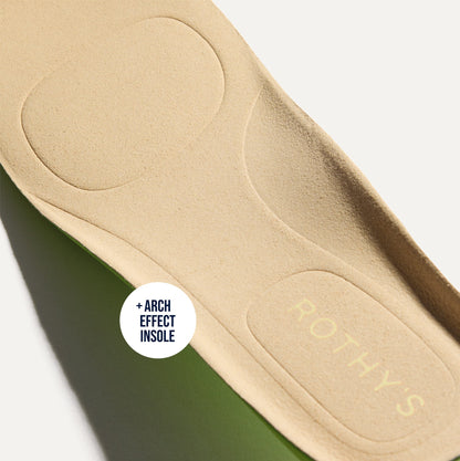 Close up of the Arch Effect Insole on The Daily Driver in Sesame.