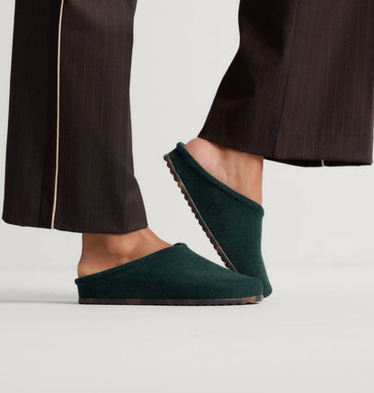 hover | Model wearing The Casual Clog in ReVelvet™ Pine.