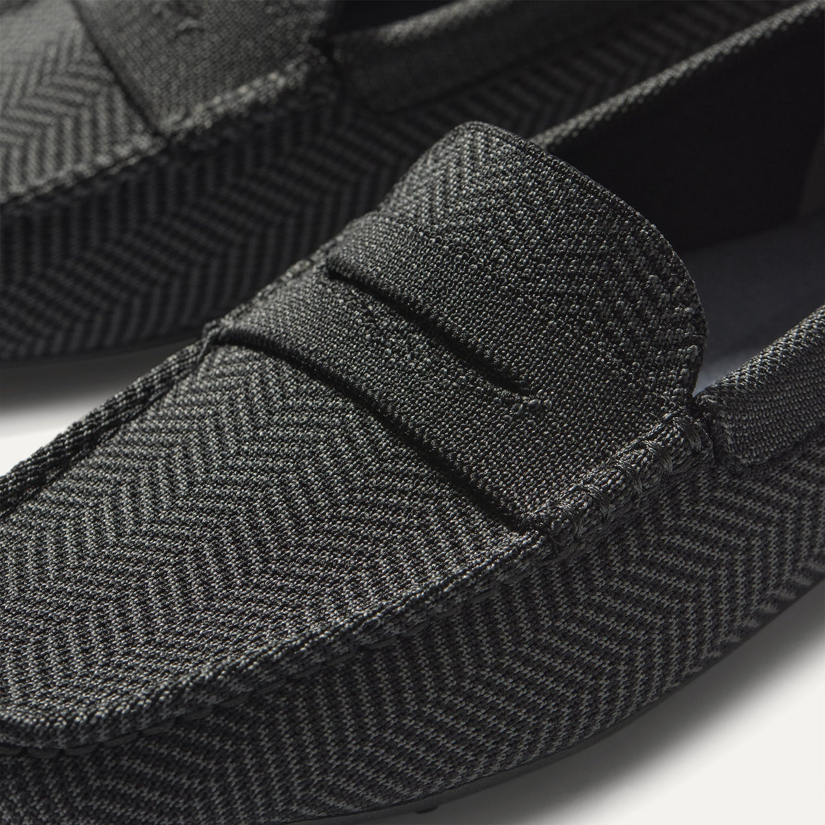 Close up of the toe and vamp of The Men's Daily Driver in Carbon Herringbone.