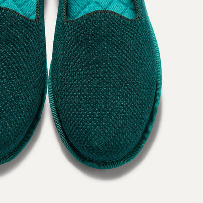 The toe and vamp of The Cruiser Loafer in ReVelvet™ Everglade.